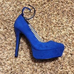 "It's Fashion" Pumps